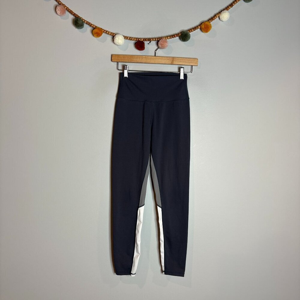 All Fenix color block charcoal athletic leggings